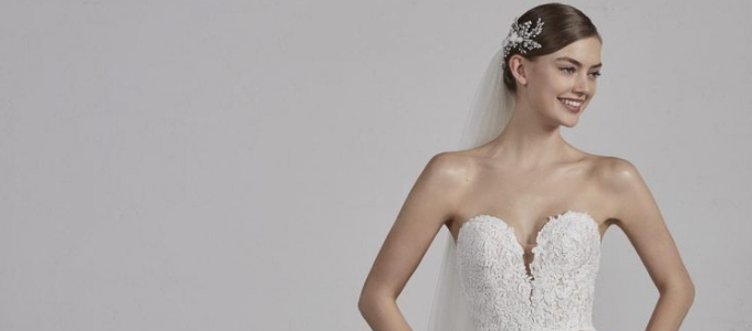 Abiti da sposa per donne alte: quali sono i modelli più adatti